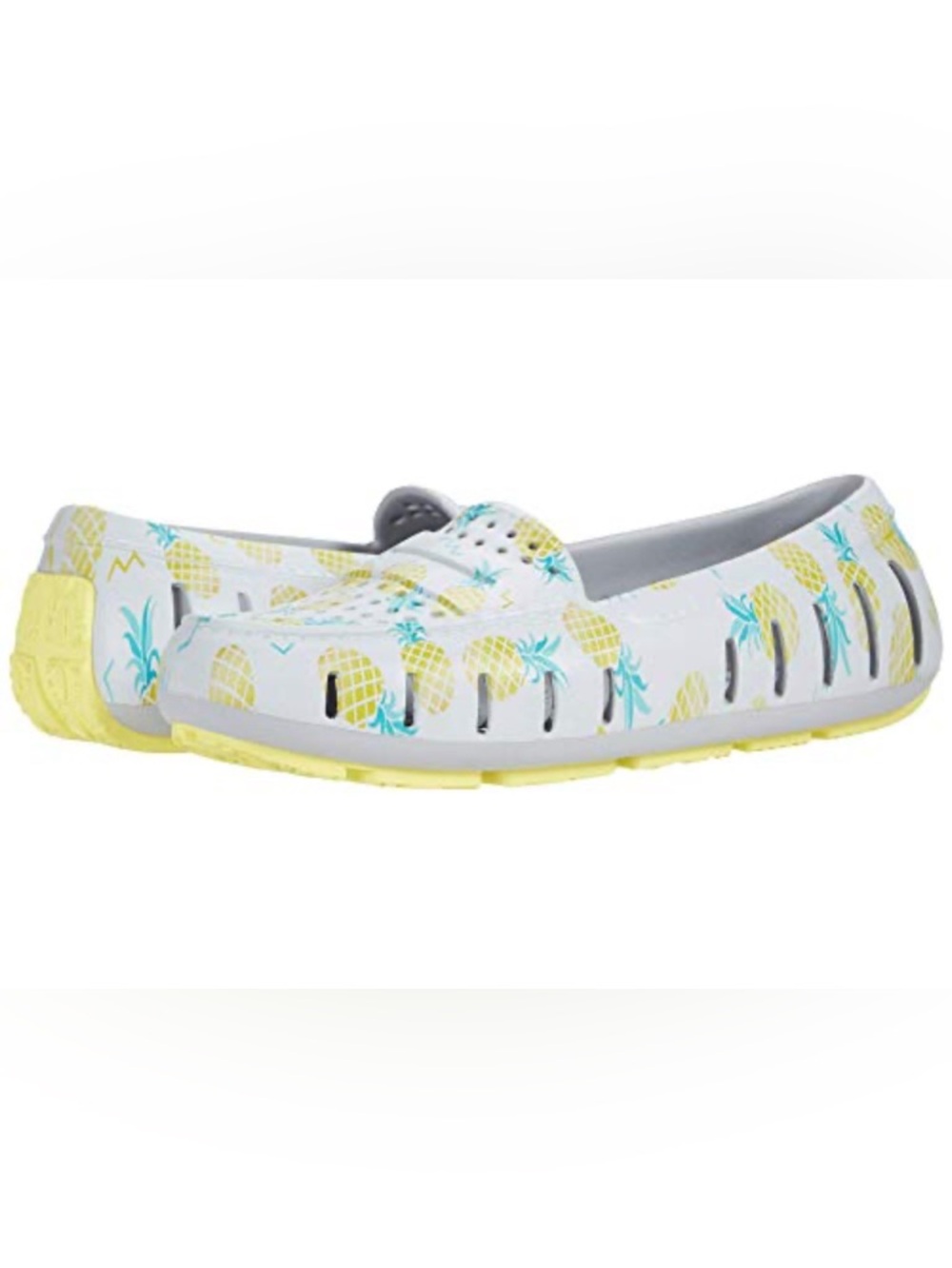 Floafers Women’s Posh Driver Pineapple Print Water Shoe Size 8 Summer Vacation